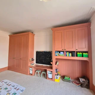 bespoke-alcove-wardrobes-near-beckenham